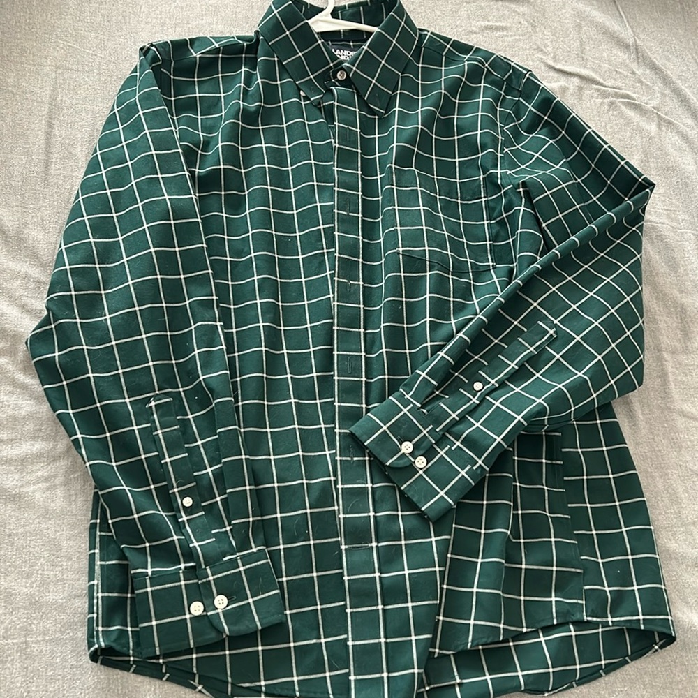 NWOT Men’s No Iron Dress Shirt